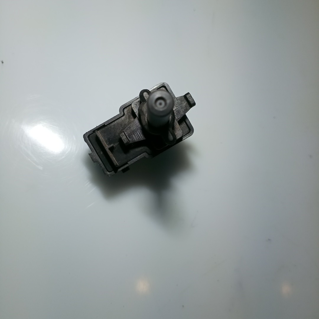Sensor do pedal de embraiagem FORD FIESTA IV (JA_, JB_) | 95 - 02 Imagem-2
