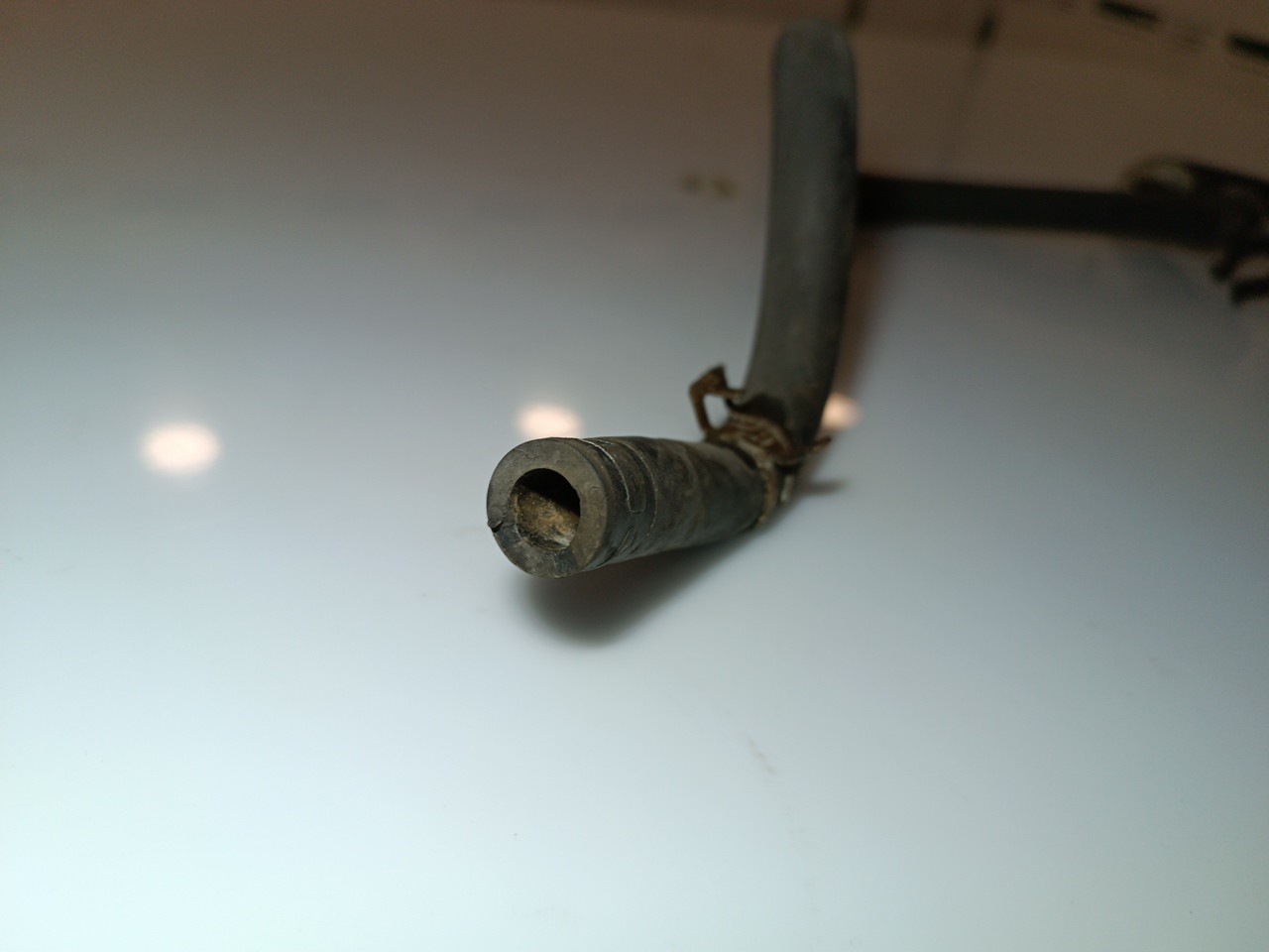 Tubo de Água FORD FIESTA IV (JA_, JB_) | 95 - 02 Imagem-1