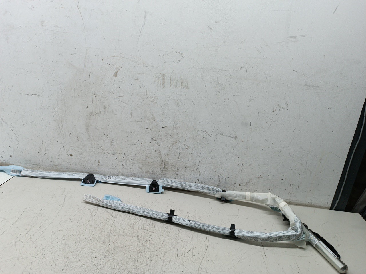 Cortina de airbag direita VOLKSWAGEN PASSAT Variant (3C5) | 05 - 11