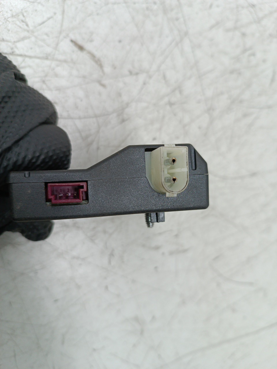 Amplificador de antena BMW 3 Touring (E91) | 04 - 12 Imagem-2