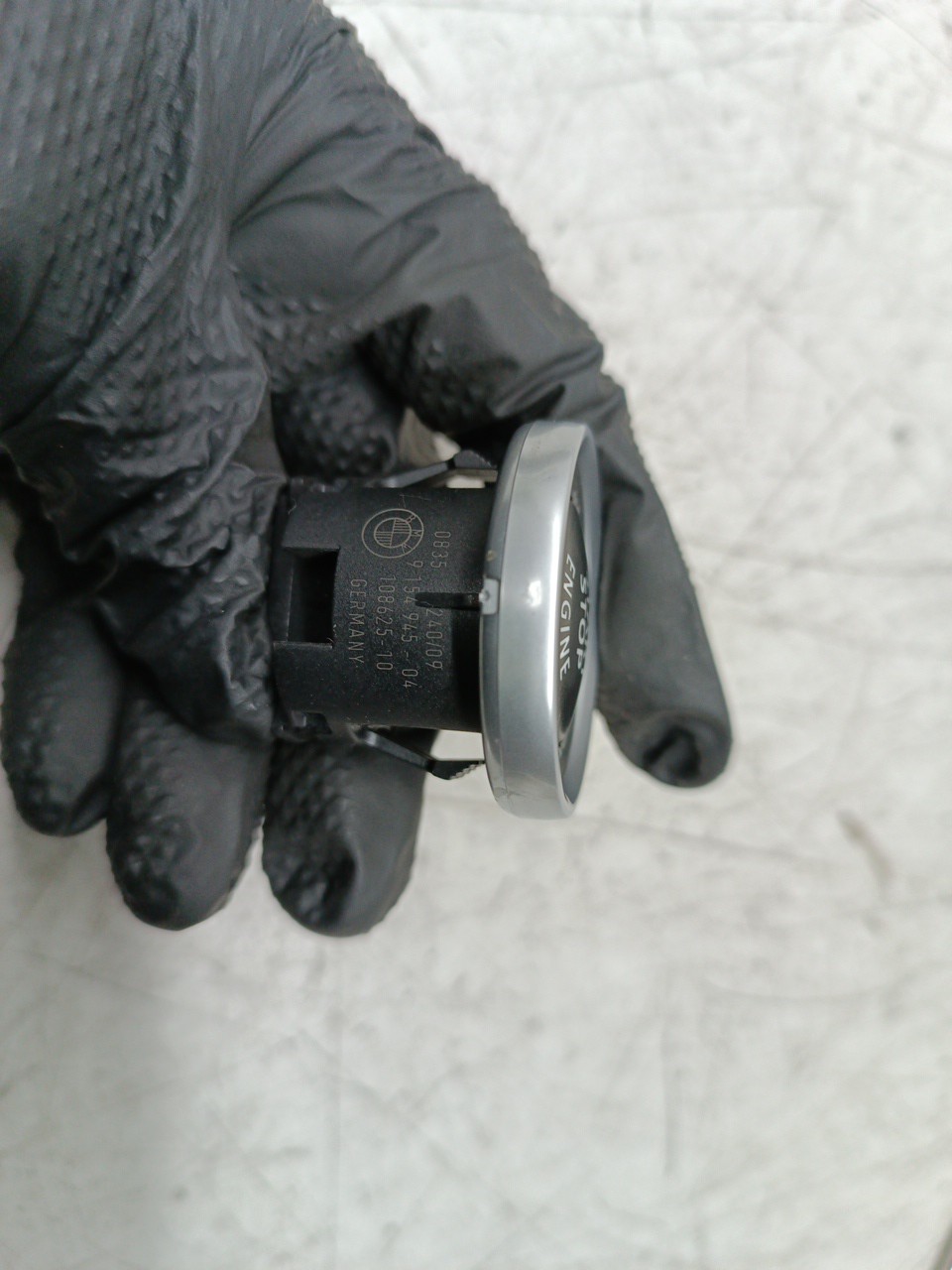 Botão Start/Stop BMW 3 Touring (E91) | 04 - 12 Imagem-2