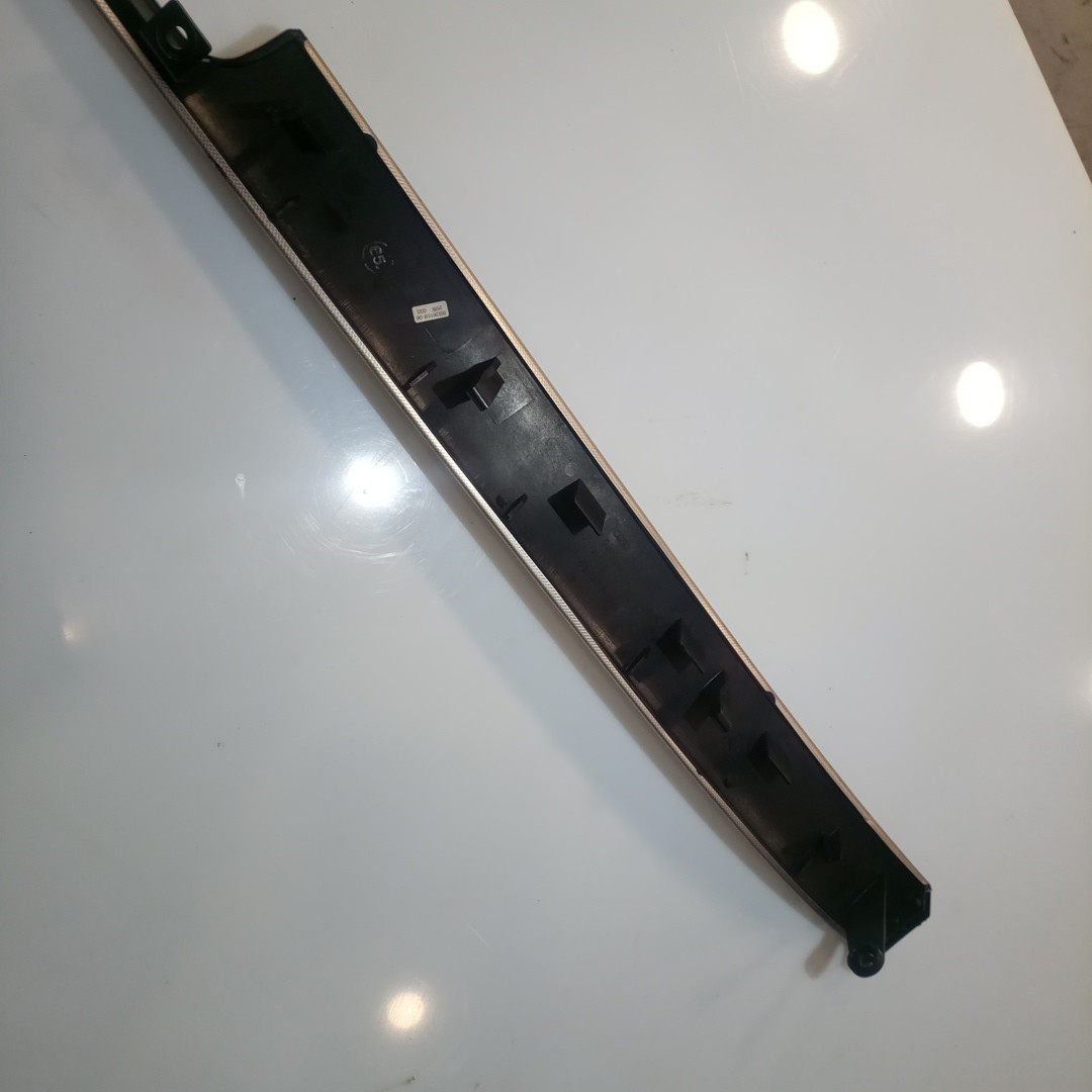 Friso do Tablier AUDI A4 Avant (8ED, B7) | 04 - 08 Imagem-4