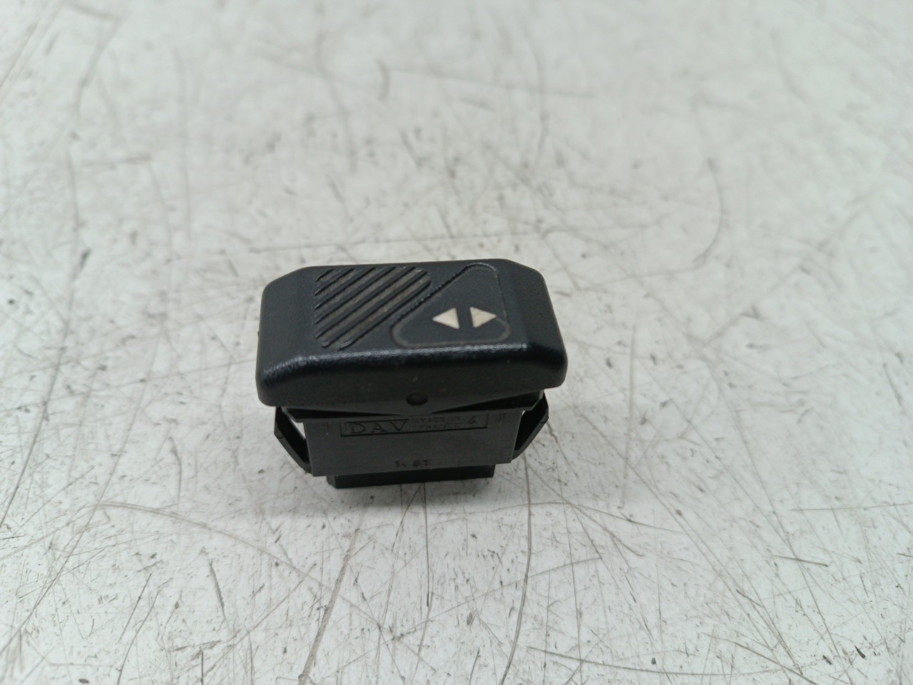 Comutador de vidro frente direito RENAULT CLIO I (B/C57_, 5/357_) | 90 - 98 Imagem-4