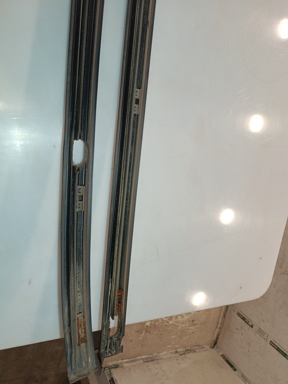 Friso do Tejadilho VOLKSWAGEN PASSAT Variant (3A5, 35I) | 88 - 97 Imagem-8