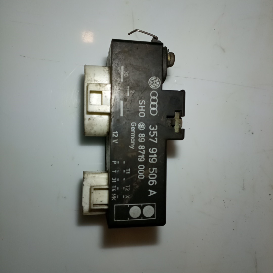 Relé temporizador de velas VOLKSWAGEN PASSAT Variant (3A5, 35I) | 88 - 97