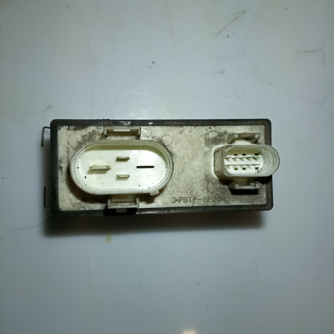 Relé temporizador de velas VOLKSWAGEN PASSAT Variant (3A5, 35I) | 88 - 97 Imagem-2