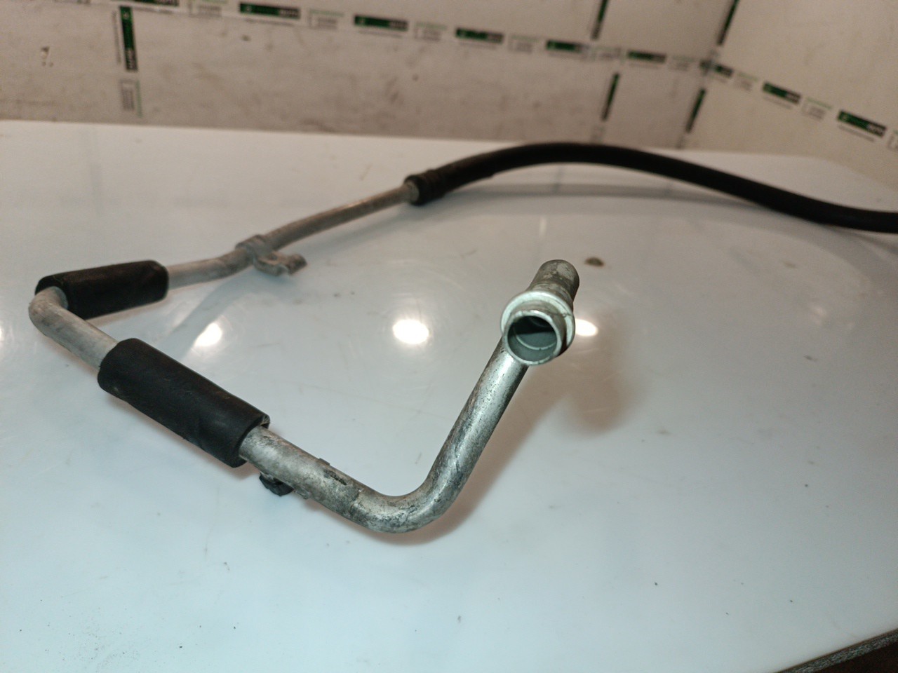 Tubo de Ar condicionado VOLKSWAGEN PASSAT Variant (3A5, 35I) | 88 - 97 Imagem-3