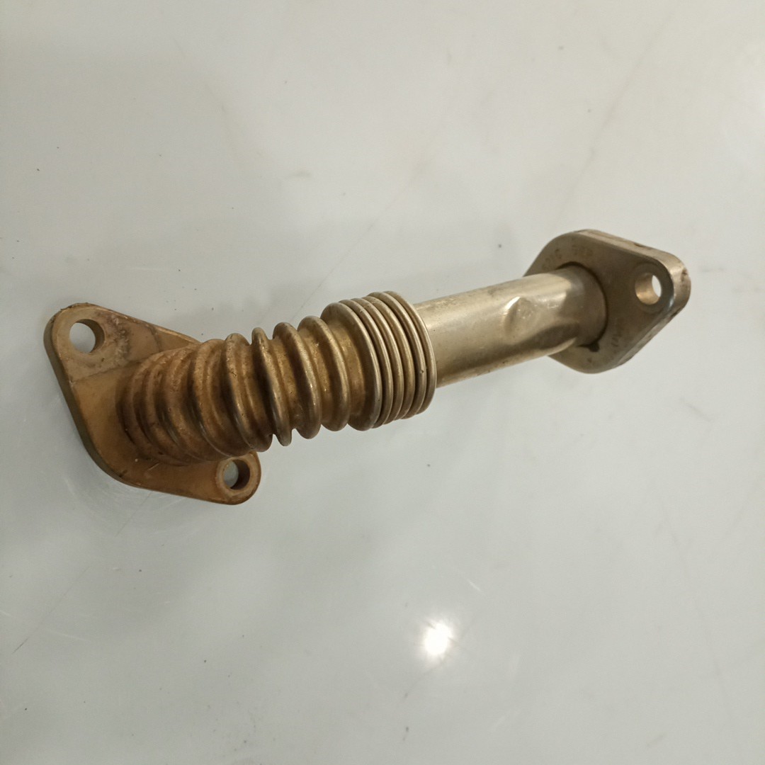 Tubo de EGR VOLKSWAGEN PASSAT Variant (3A5, 35I) | 88 - 97 Imagem-1