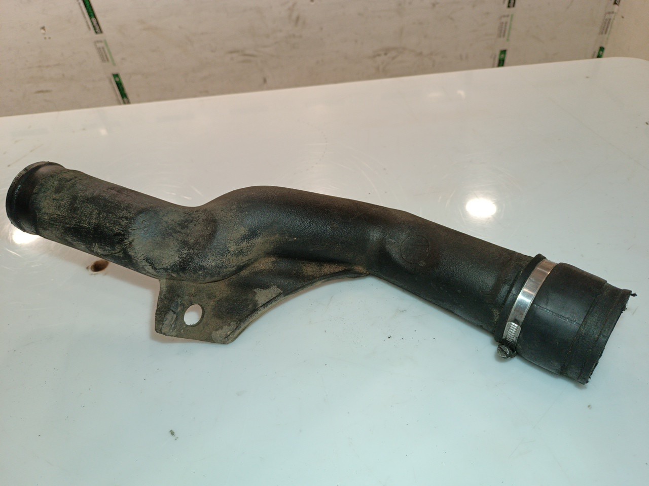 Tubagem do Intercooler VOLKSWAGEN PASSAT Variant (3A5, 35I) | 88 - 97 Imagem-3