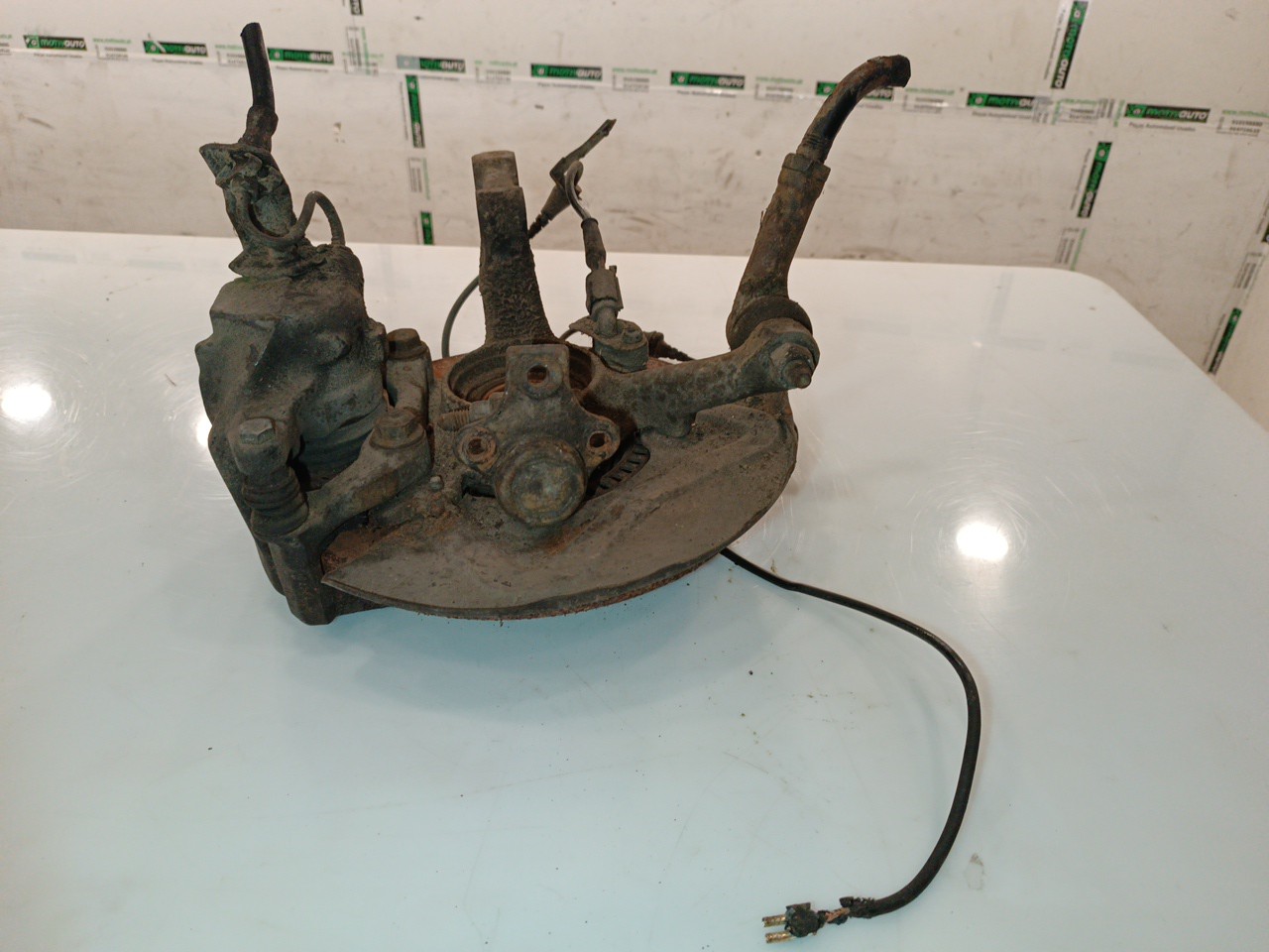 Manga de Eixo Frente direita VOLKSWAGEN PASSAT Variant (3A5, 35I) | 88 - 97