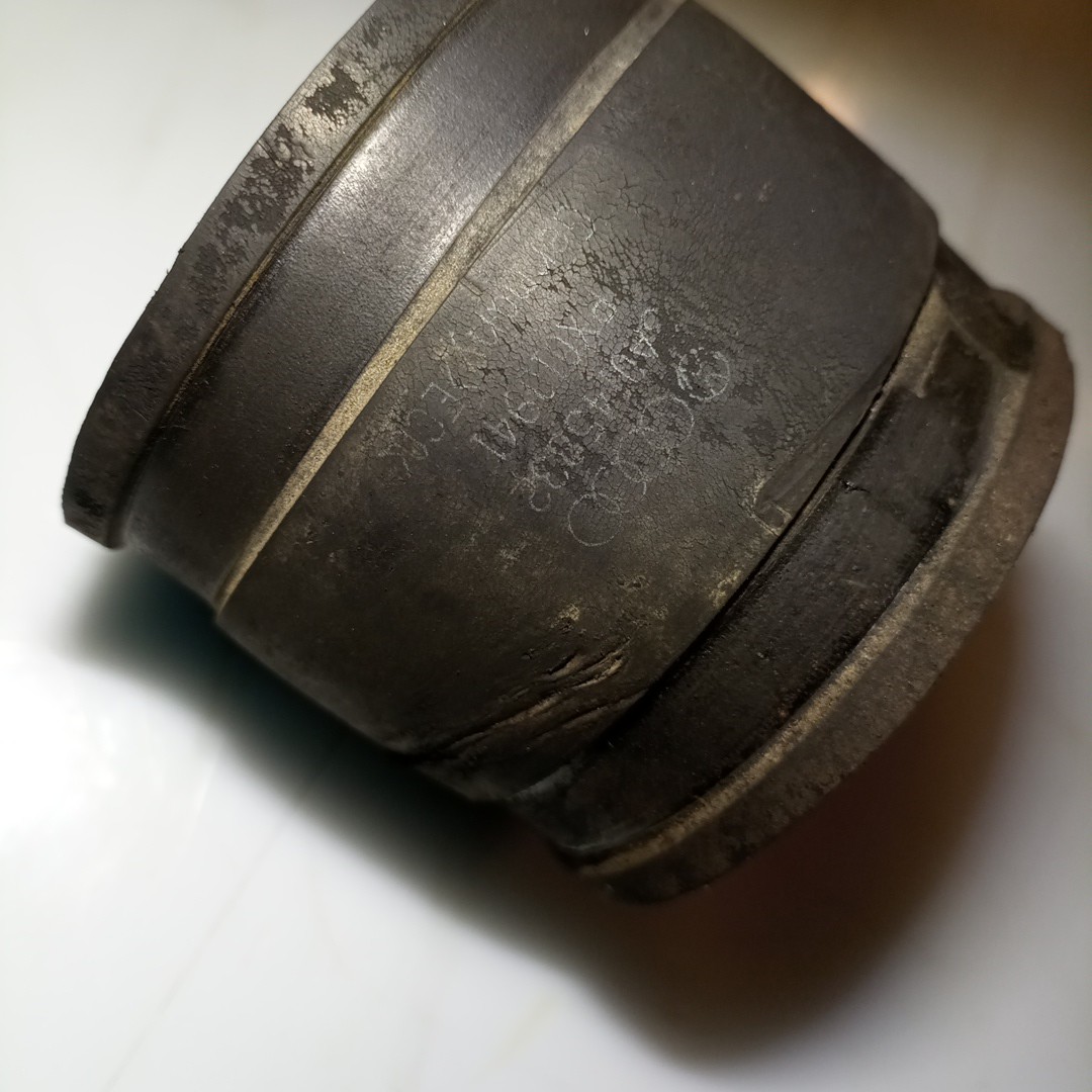 Tubagem do Intercooler VOLKSWAGEN PASSAT Variant (3A5, 35I) | 88 - 97 Imagem-1