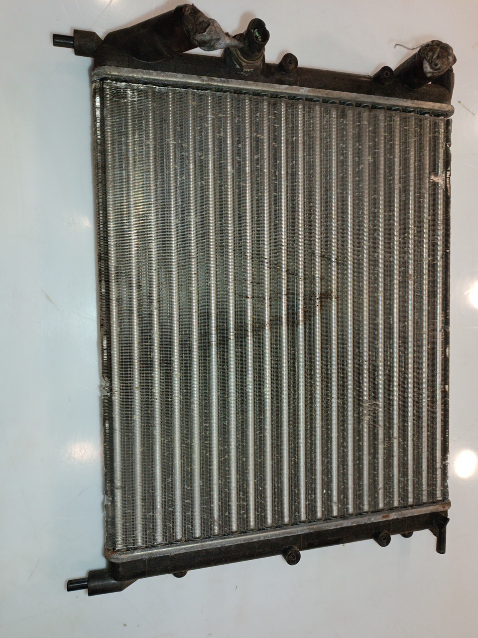 Radiador da Água RENAULT CLIO I (B/C57_, 5/357_) | 90 - 98 Imagem-1