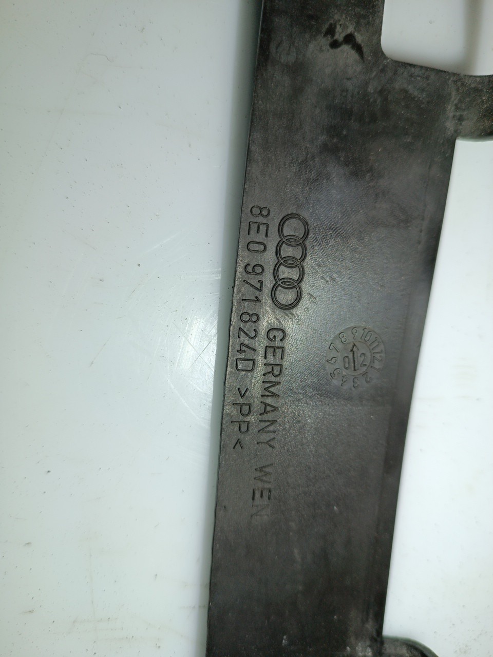 Suporte de mangueira de esguicho AUDI A4 Avant (8E5, B6) | 00 - 05 Imagem-1