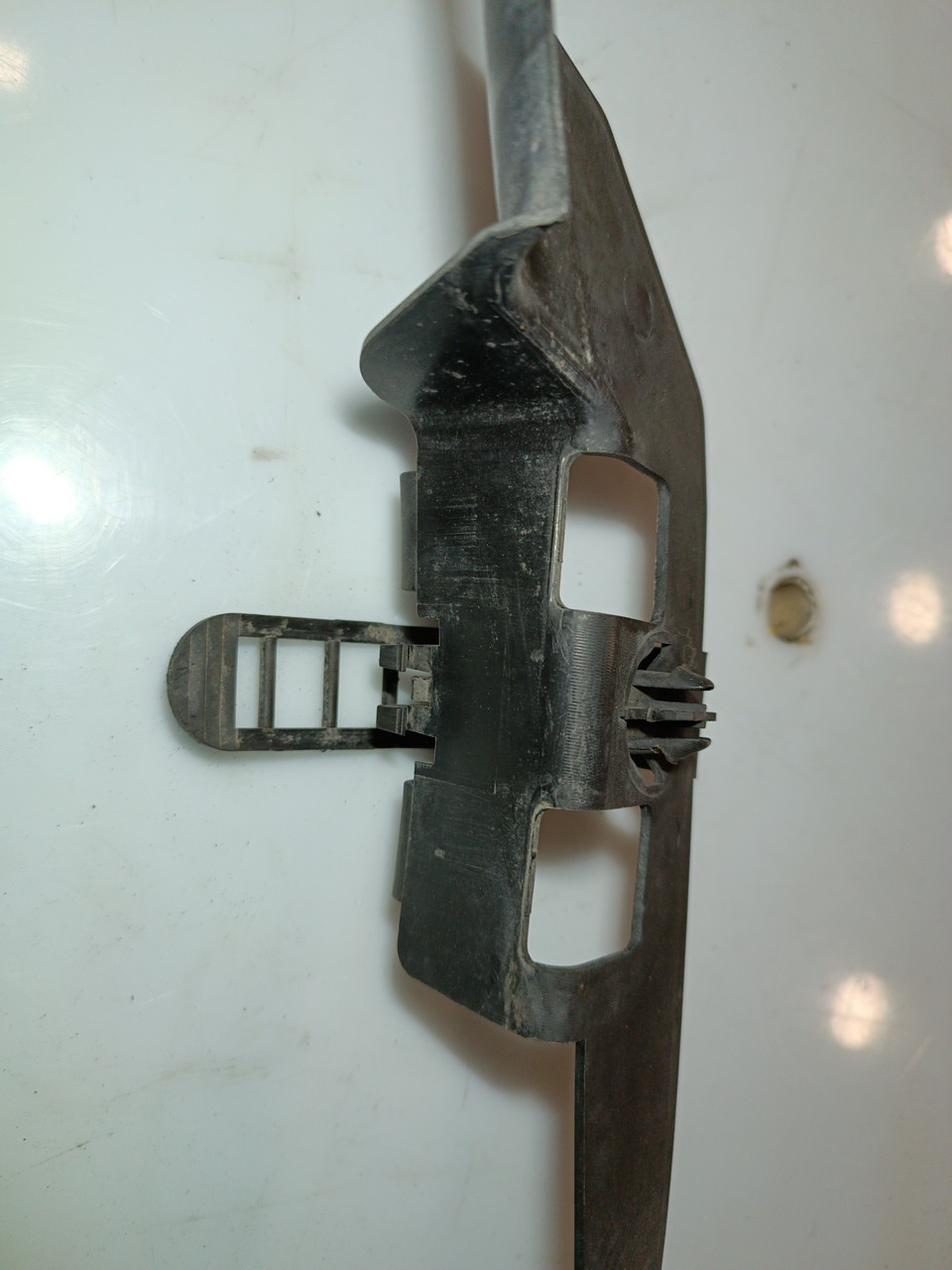 Suporte de mangueira de esguicho AUDI A4 Avant (8E5, B6) | 00 - 05 Imagem-3