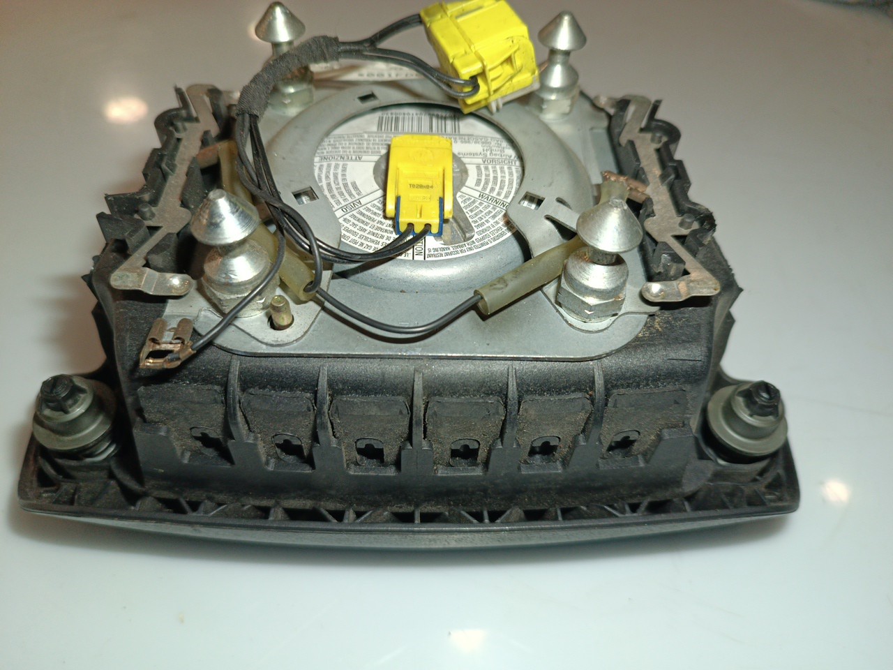 Driver Airbag VOLKSWAGEN CADDY III Combi (2KB, 2KJ, 2CB, 2CJ) | 04 - 15 Imagem-2