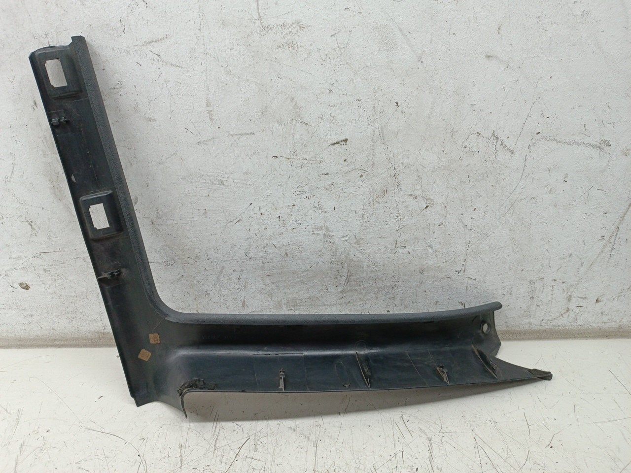Moldura de pilar VOLKSWAGEN PASSAT Variant (3A5, 35I) | 88 - 97 Imagem-1