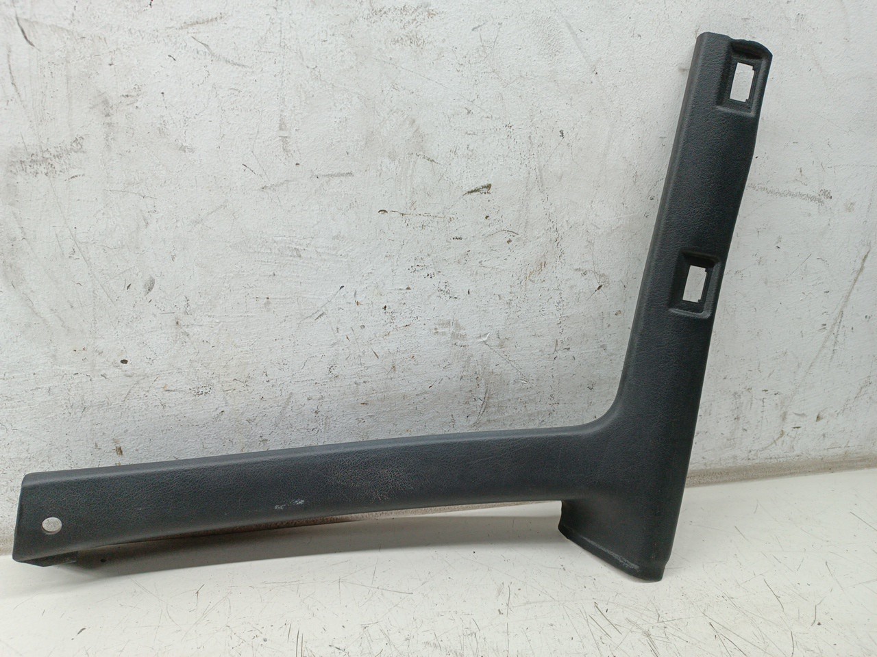 Moldura de pilar VOLKSWAGEN PASSAT Variant (3A5, 35I) | 88 - 97 Imagem-4
