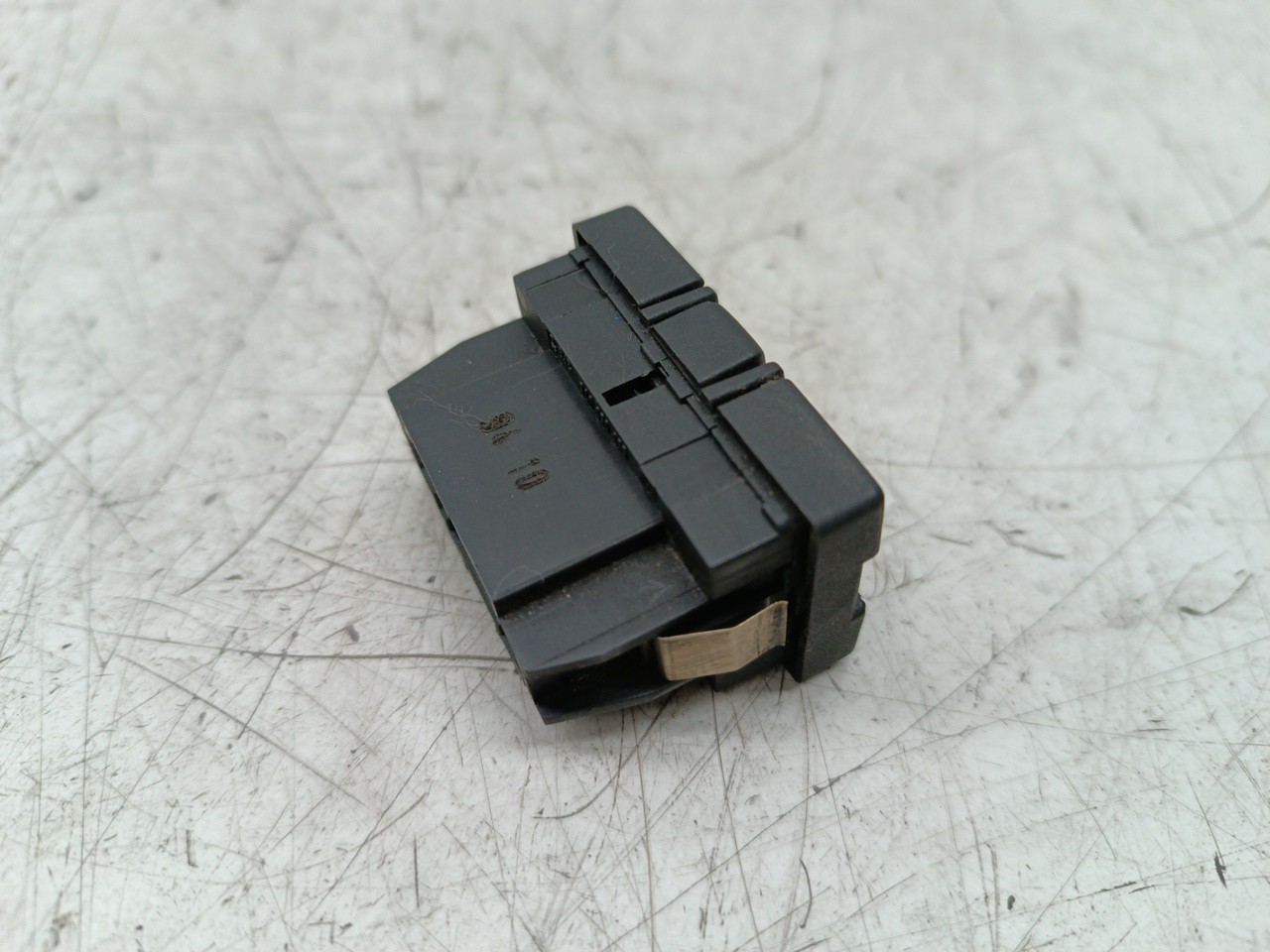 Comutador de vidro frente esquerdo VOLKSWAGEN PASSAT Variant (3A5, 35I) | 88 - 97 Imagem-3