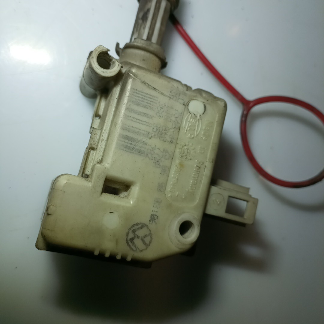 Motor de fecho da mala AUDI A4 Avant (8E5, B6) | 00 - 05 Imagem-1