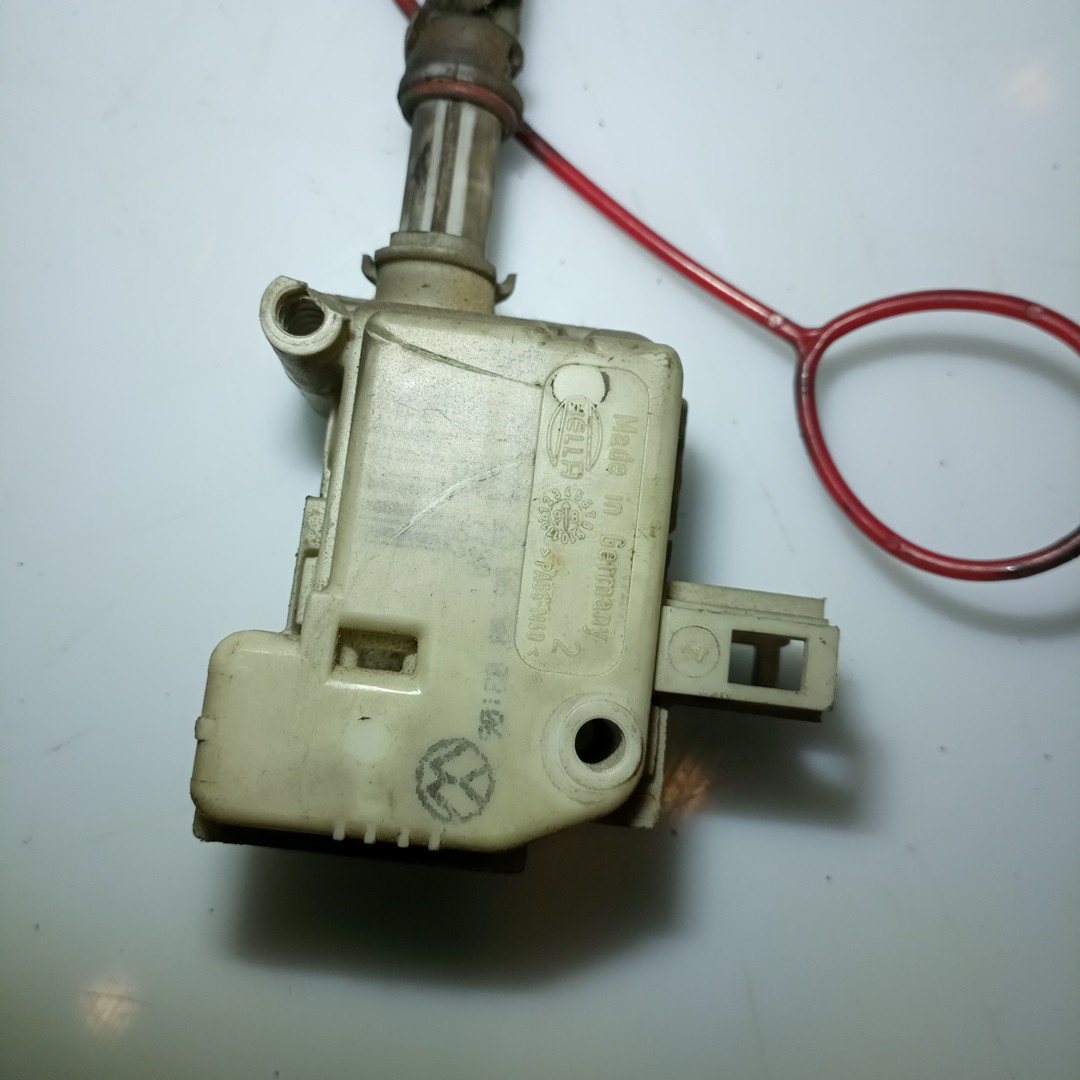 Motor de fecho da mala AUDI A4 Avant (8E5, B6) | 00 - 05 Imagem-2