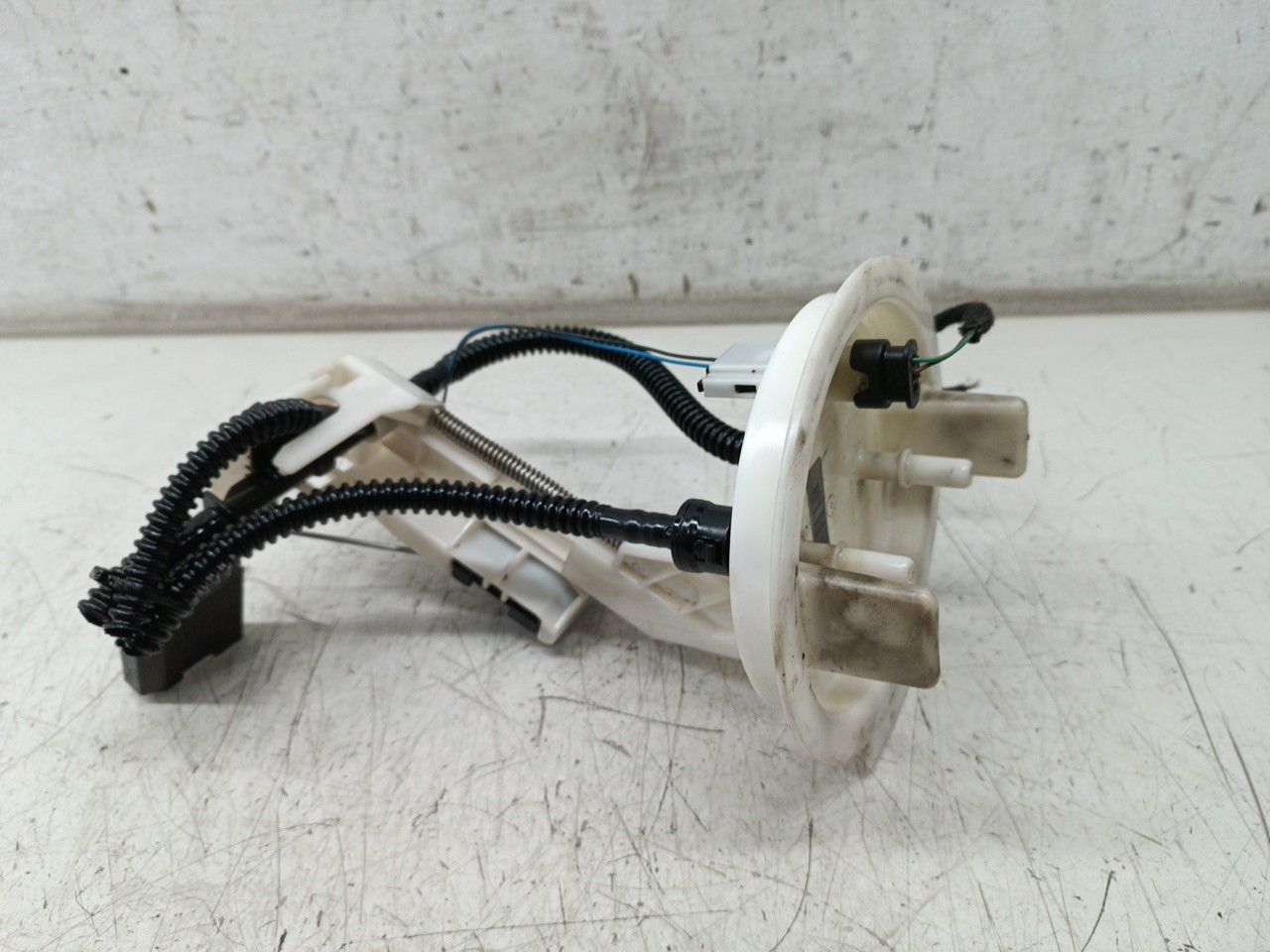 Boia do Combustível MERCEDES-BENZ C-CLASS (W204) | 07 - 15 Imagem-4