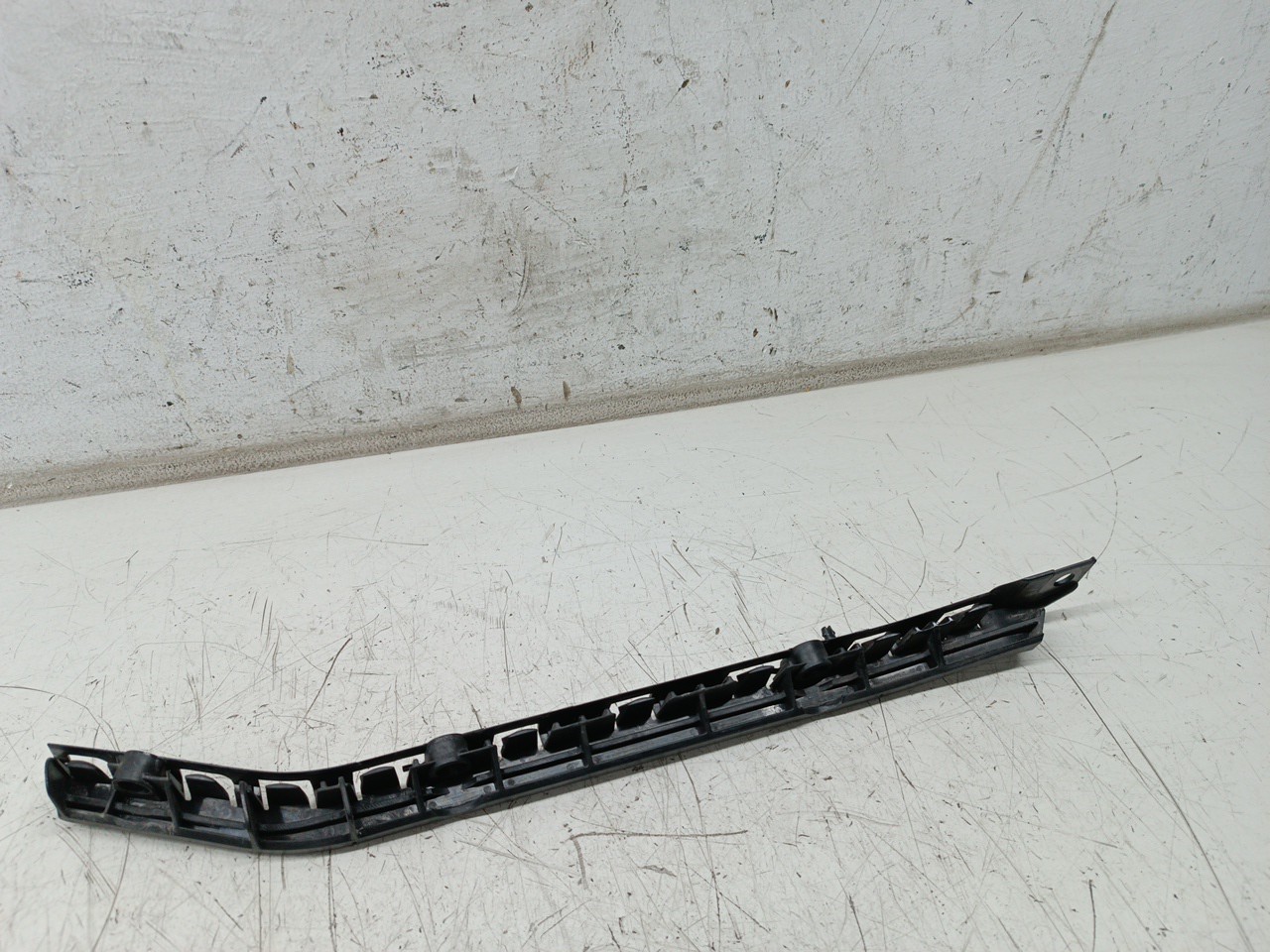 Suporte de montagem de para-choques MERCEDES-BENZ C-CLASS (W204) | 07 - 15 Imagem-1