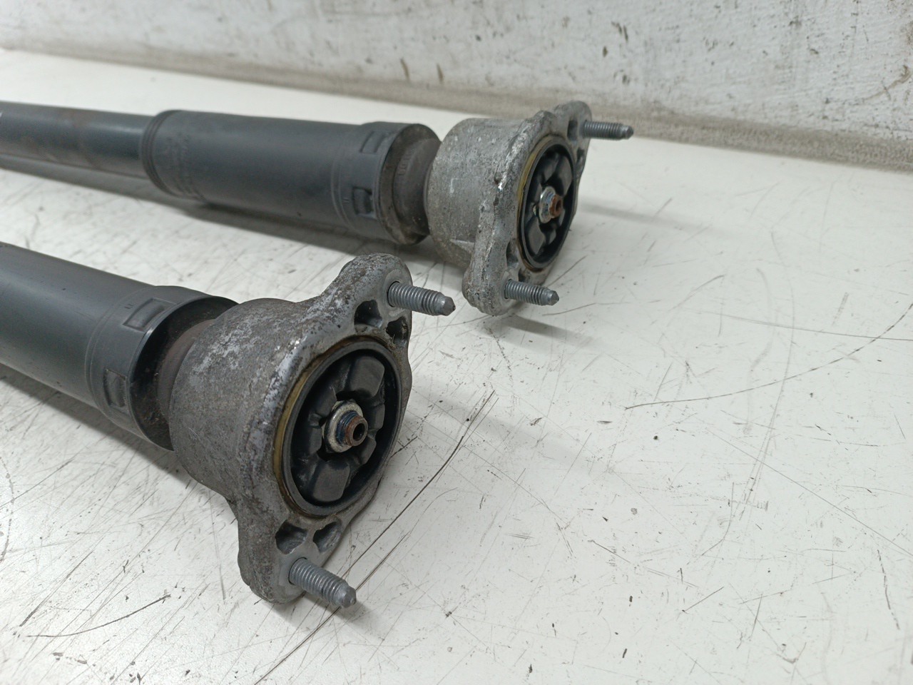 Amortecedores traseiros MERCEDES-BENZ C-CLASS (W204) | 07 - 15 Imagem-1