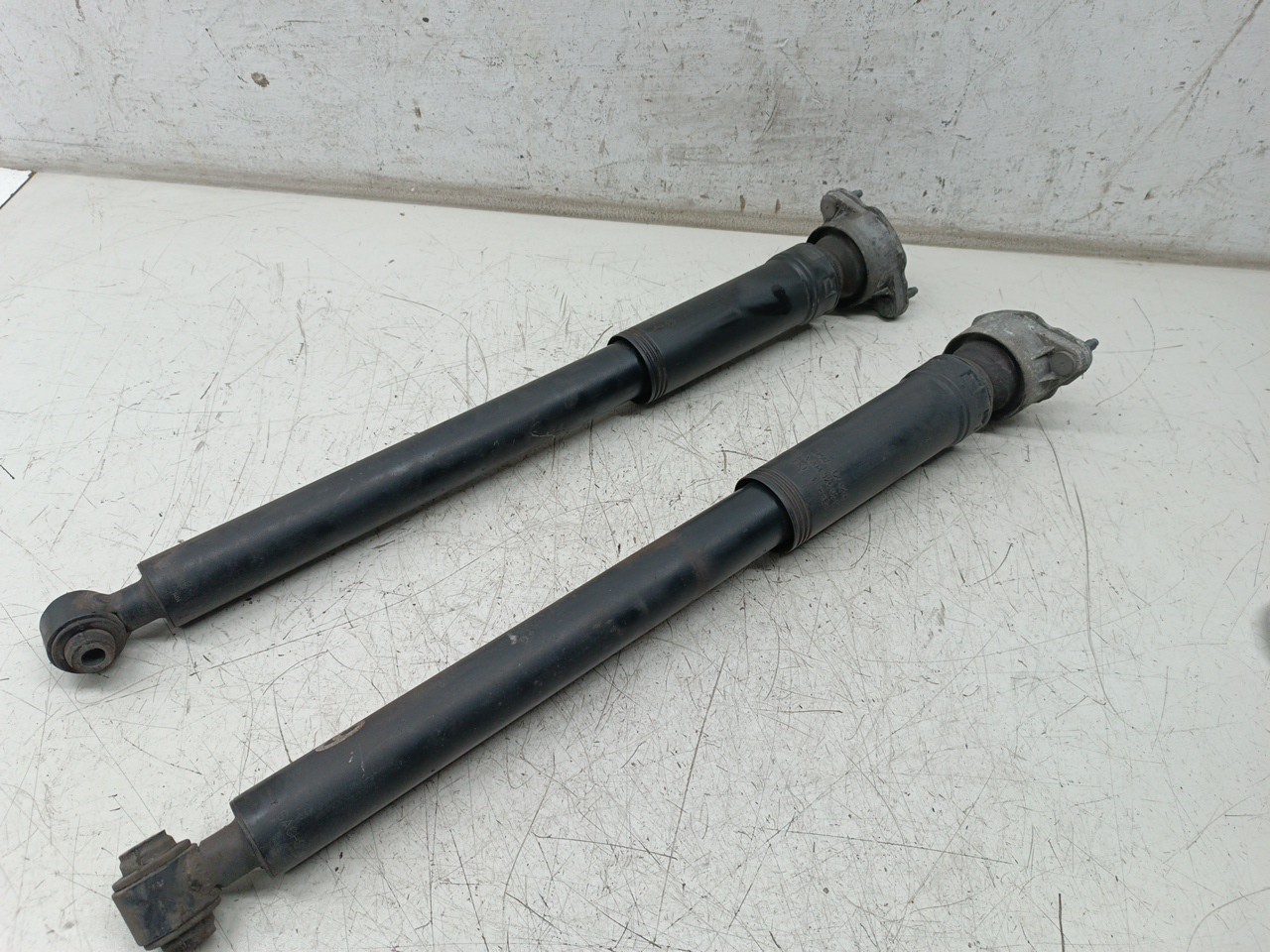 Amortecedores traseiros MERCEDES-BENZ C-CLASS (W204) | 07 - 15 Imagem-3