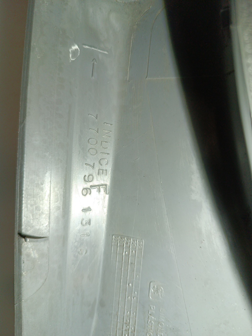 Moldura de pilar A RENAULT CLIO I (B/C57_, 5/357_) | 90 - 98 Imagem-1