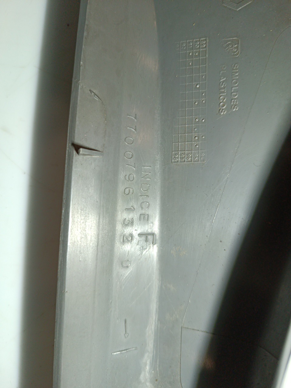 Moldura de pilar A RENAULT CLIO I (B/C57_, 5/357_) | 90 - 98 Imagem-2