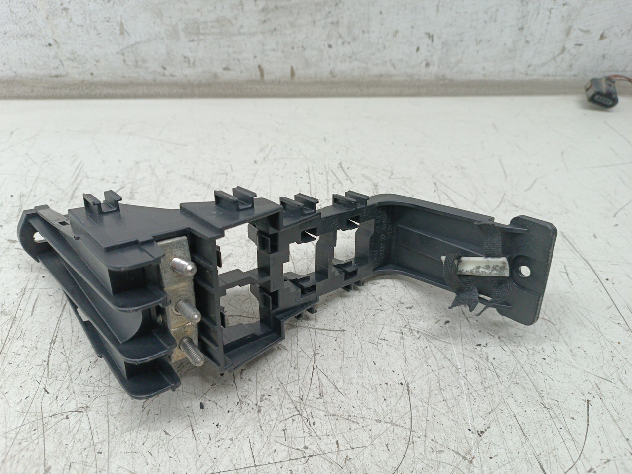 Placa de suporte de fusíveis AUDI A4 Avant (8ED, B7) | 04 - 08 Imagem-1