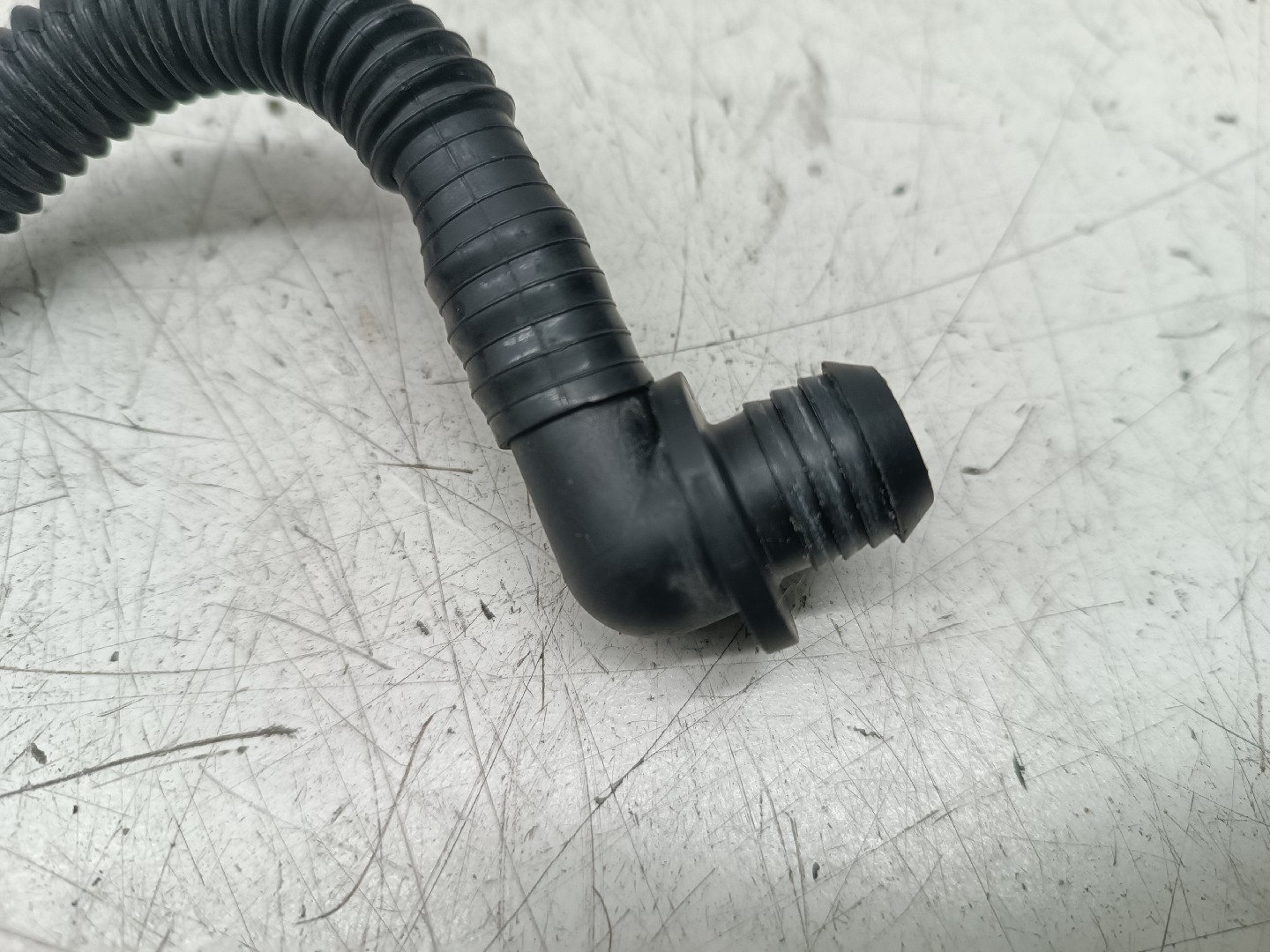 Tubo flexível de vacuo,sistema de travagem AUDI A4 Avant (8ED, B7) | 04 - 08 Imagem-2