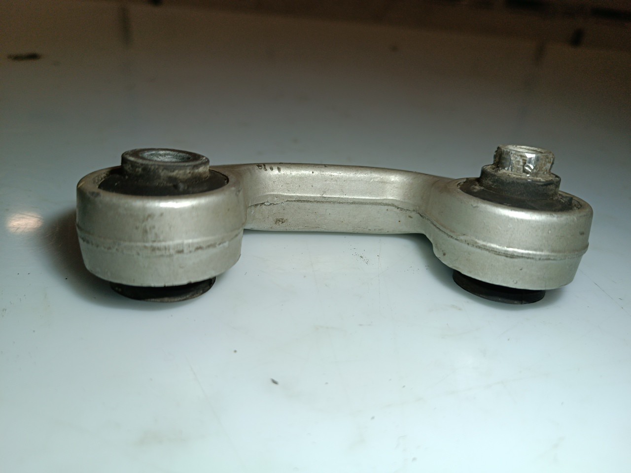 Tirantes de barra estabilizadora AUDI A4 Avant (8E5, B6) | 00 - 05 Imagem-1