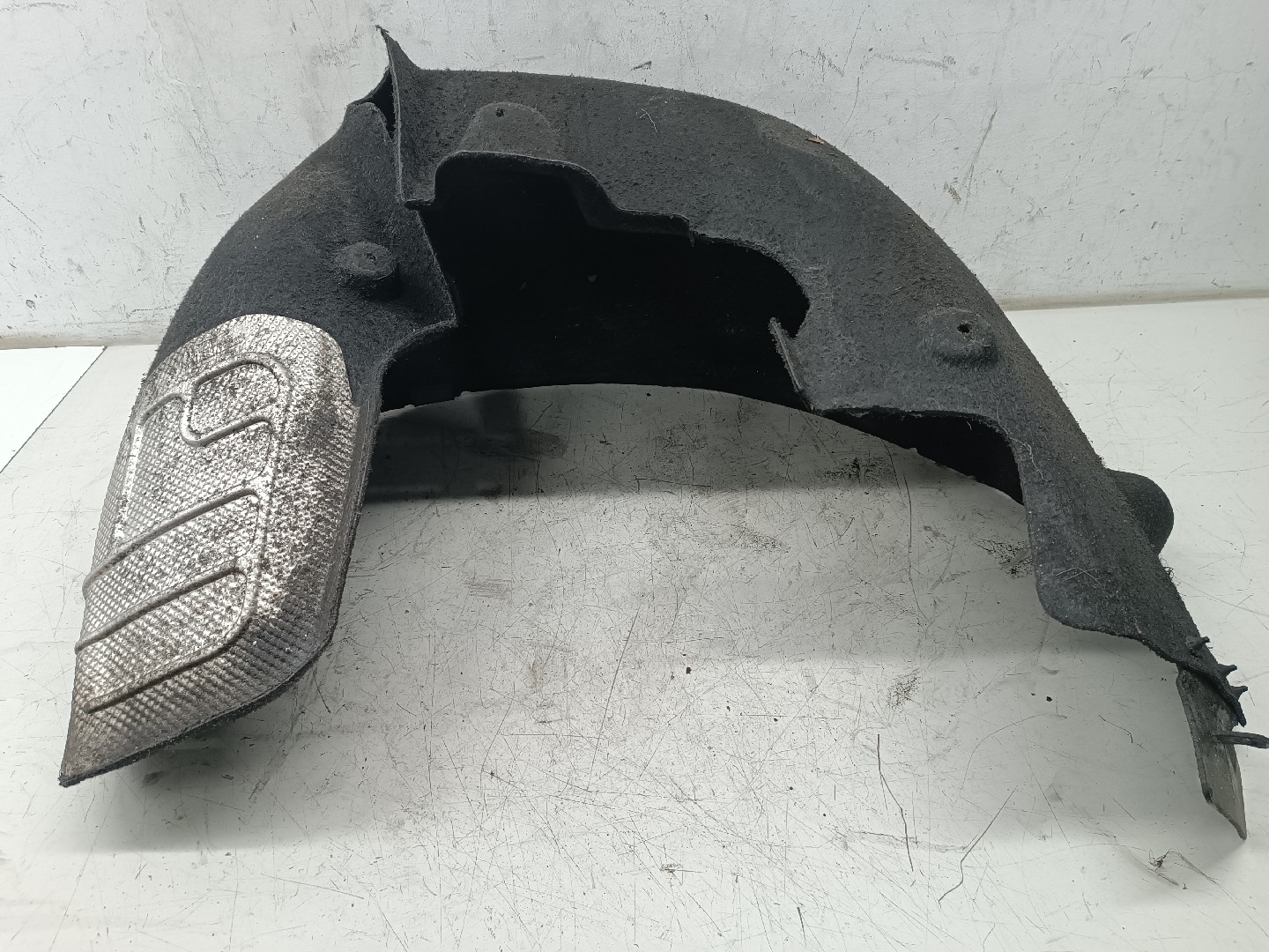 Cava de Roda Traseira Esquerda MERCEDES-BENZ C-CLASS (W204) | 07 - 15 Imagem-3