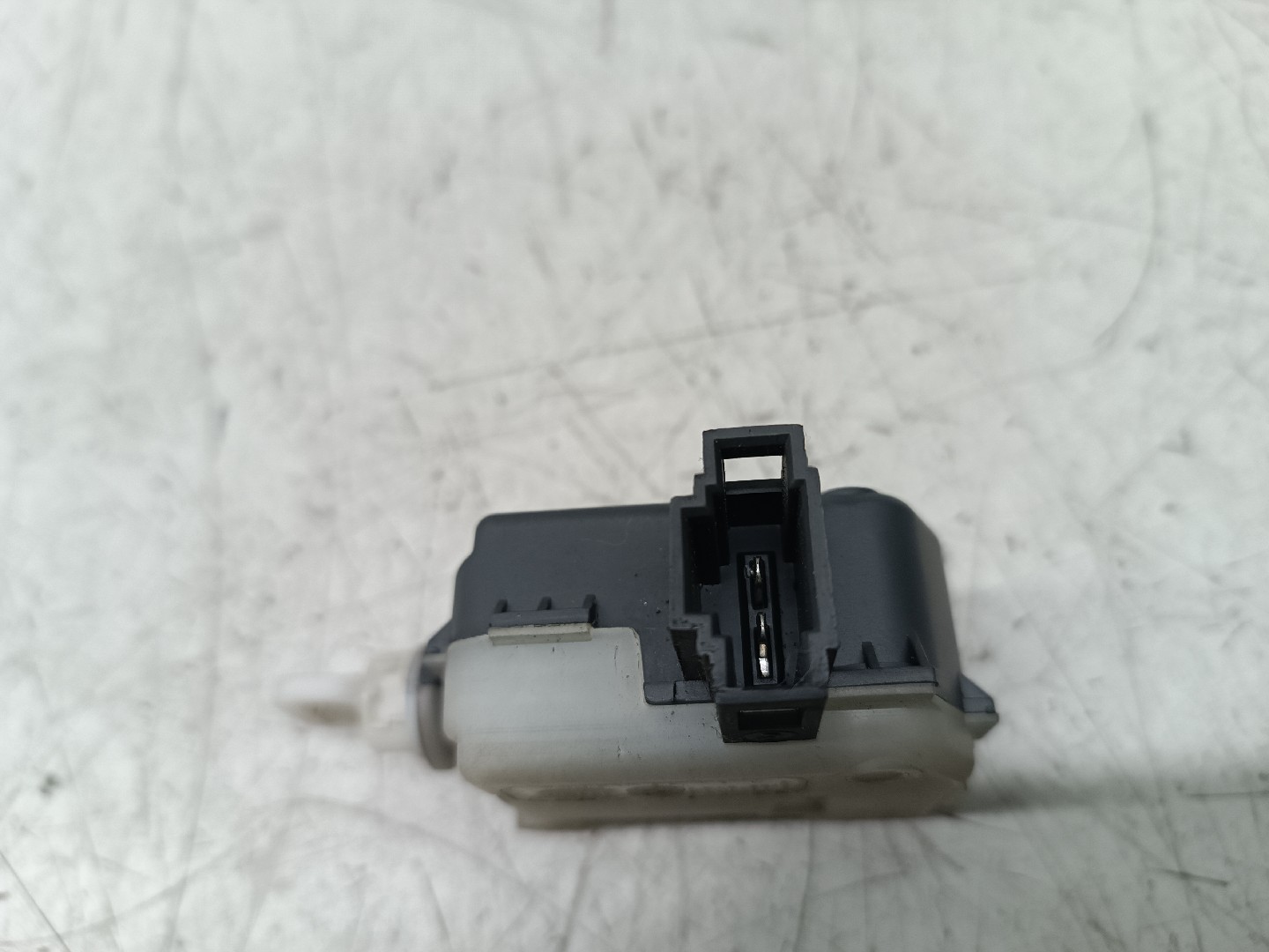 Fecho central da mala SEAT IBIZA III (6L1) | 02 - 09 Imagem-3
