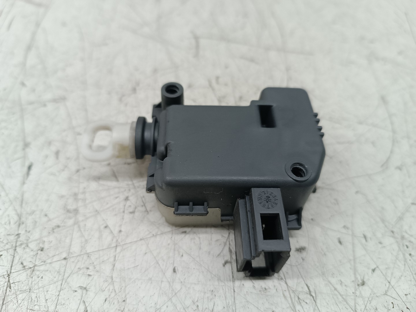 Fecho central da mala SEAT IBIZA III (6L1) | 02 - 09 Imagem-2