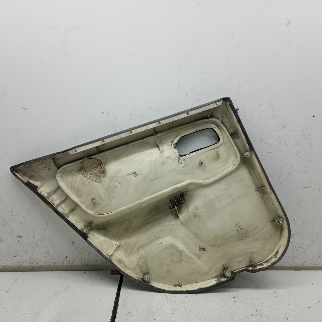 Quartela de porta trás direita NISSAN PRIMERA Traveller (WP11) | 96 - 02 Imagem-4
