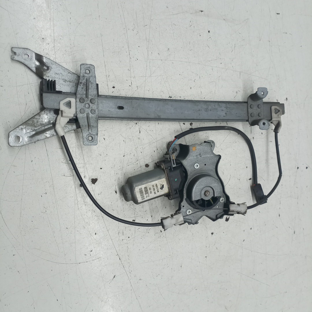Motor e elevador de vidro trás direito NISSAN PRIMERA Traveller (WP11) | 96 - 02