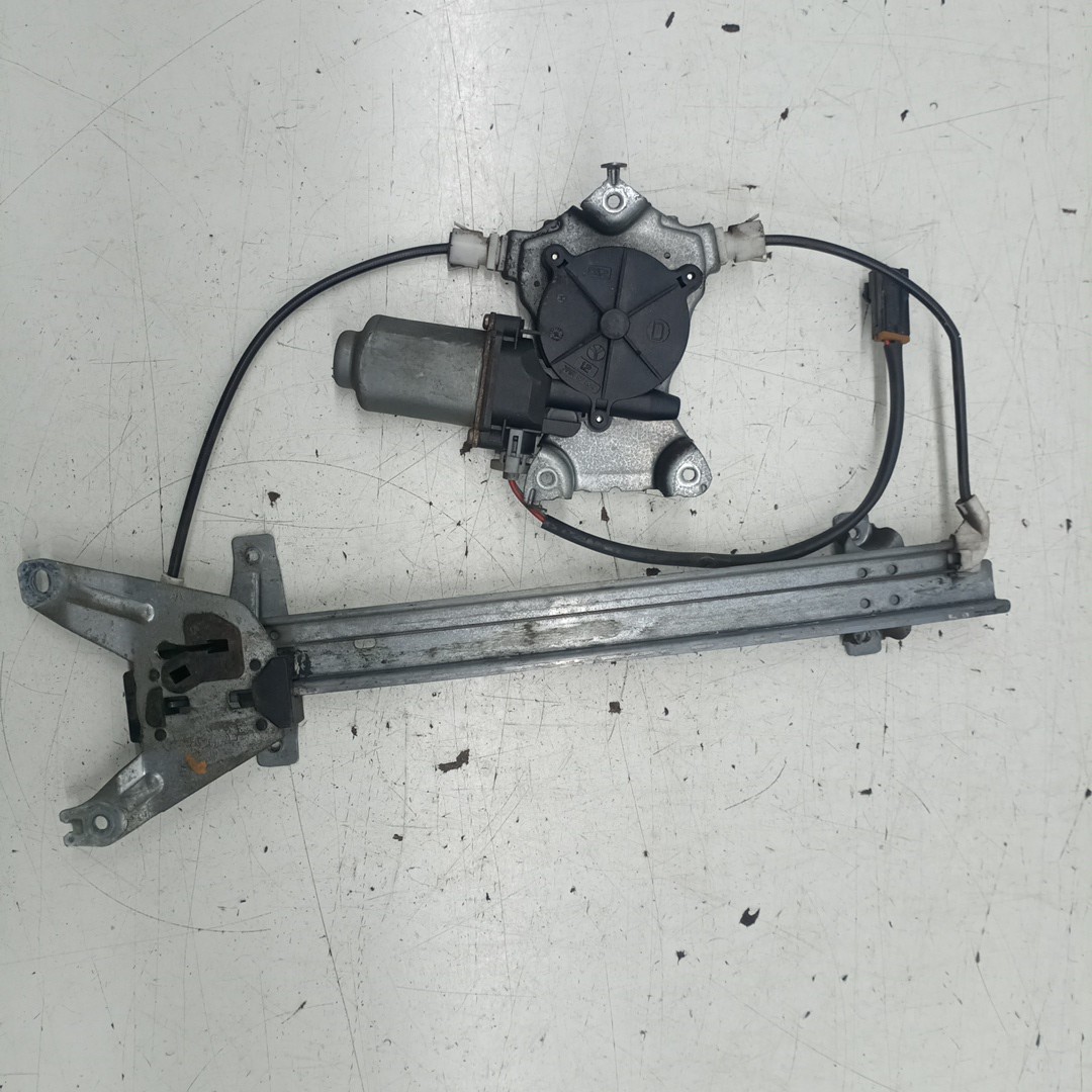 Motor e elevador de vidro trás direito NISSAN PRIMERA Traveller (WP11) | 96 - 02 Imagem-3