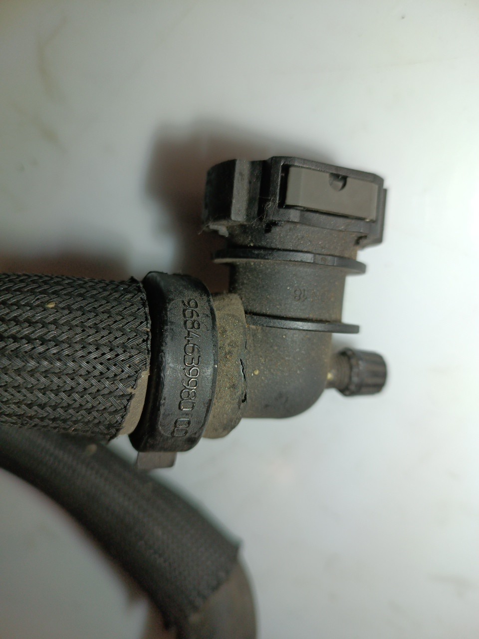 Tubo de Água CITROEN C3 II (SC_) | 09 -  Imagem-1