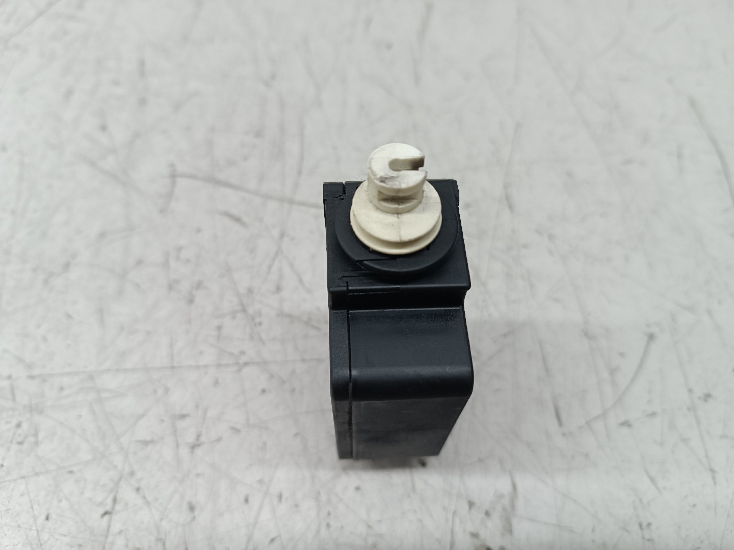 Fecho central da mala BMW 3 Compact (E36) | 94 - 00 Imagem-3