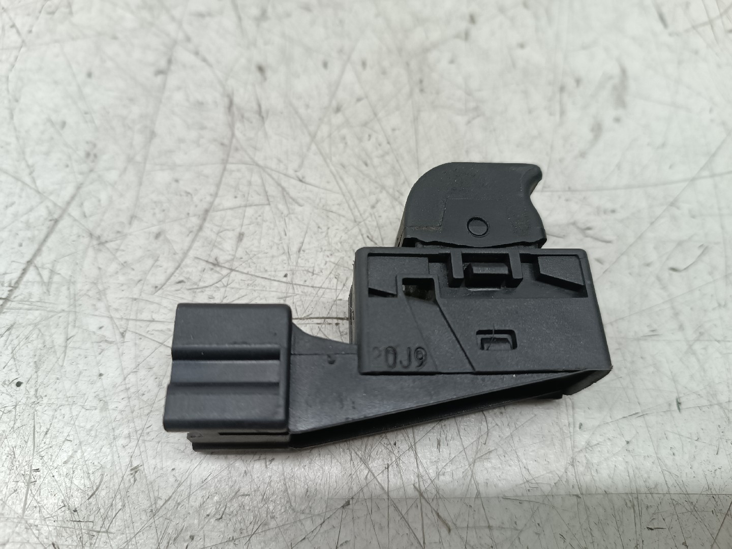 Comutador de vidro frente esquerdo NISSAN PRIMERA Traveller (WP11) | 96 - 02 Imagem-4