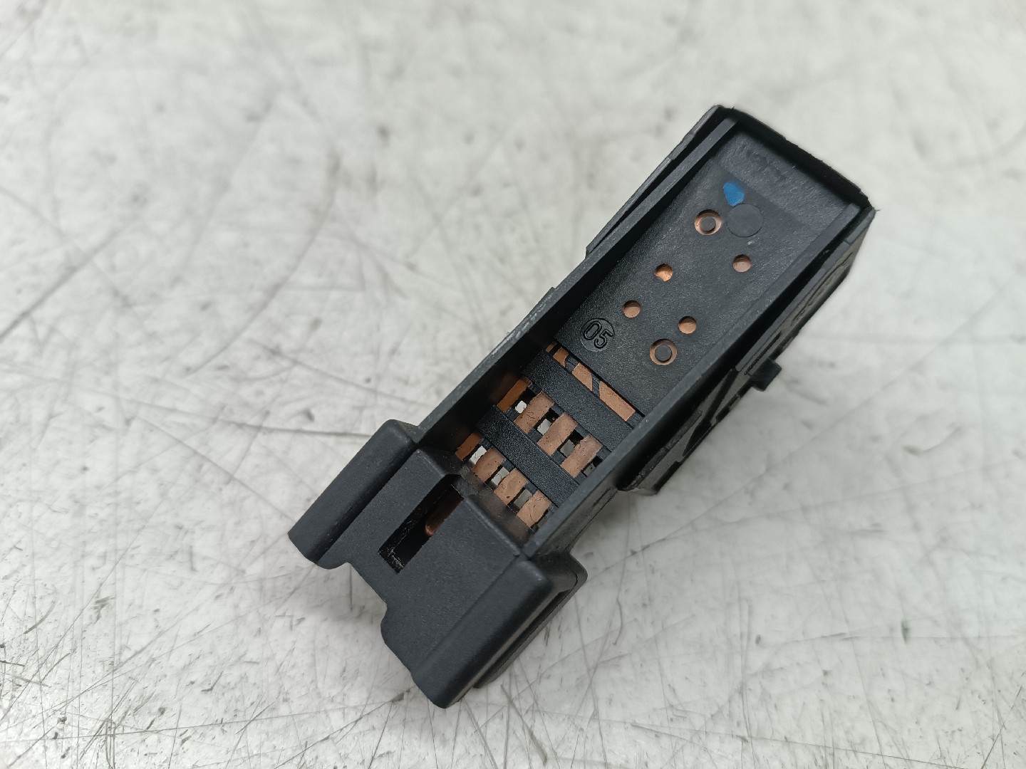 Comutador de vidro frente esquerdo NISSAN PRIMERA Traveller (WP11) | 96 - 02 Imagem-3