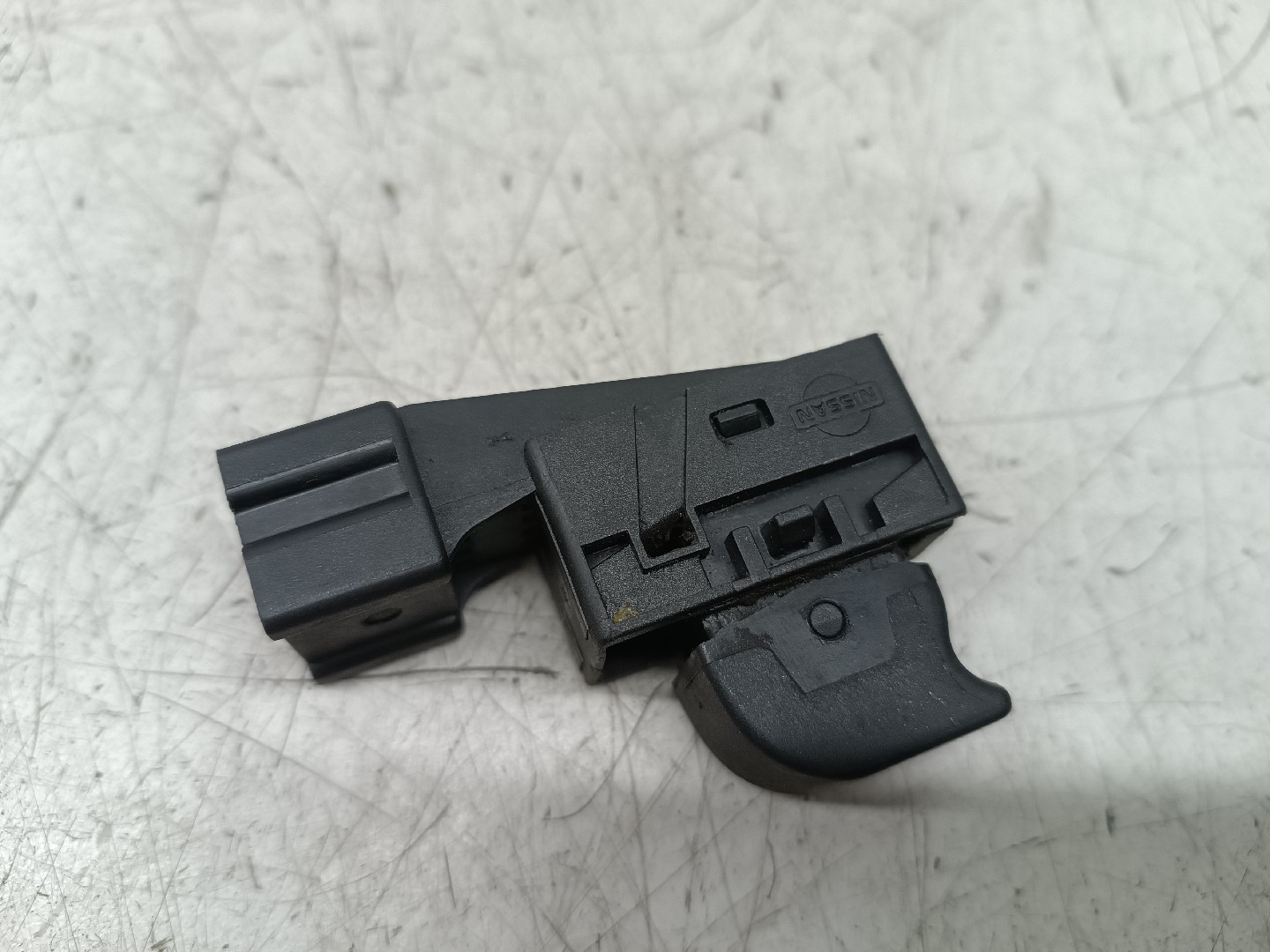 Comutador de vidro frente esquerdo NISSAN PRIMERA Traveller (WP11) | 96 - 02 Imagem-2