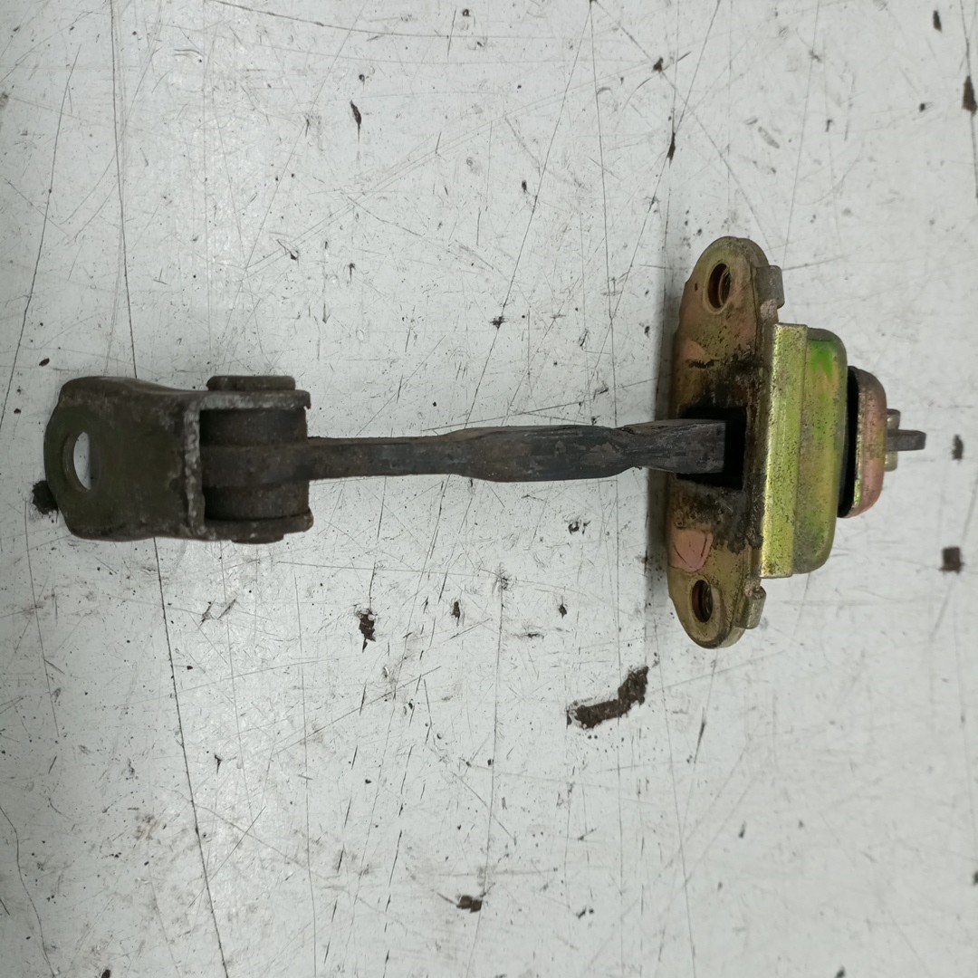 Esticador  / Limitador de porta NISSAN PRIMERA Traveller (WP11) | 96 - 02