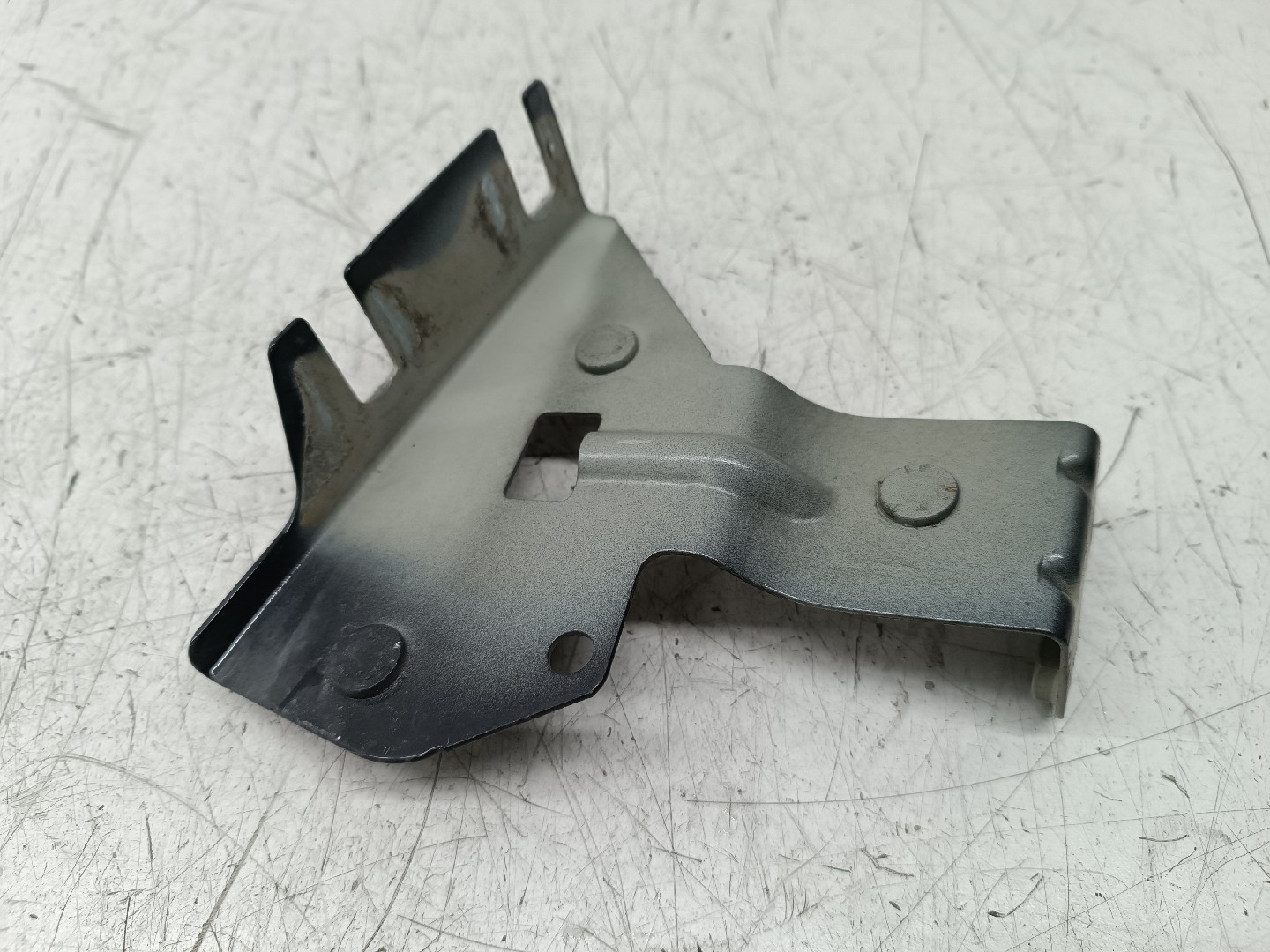 Suporte de montagem guarda lamas CITROEN BERLINGO (B9) | 08 -  Imagem-4