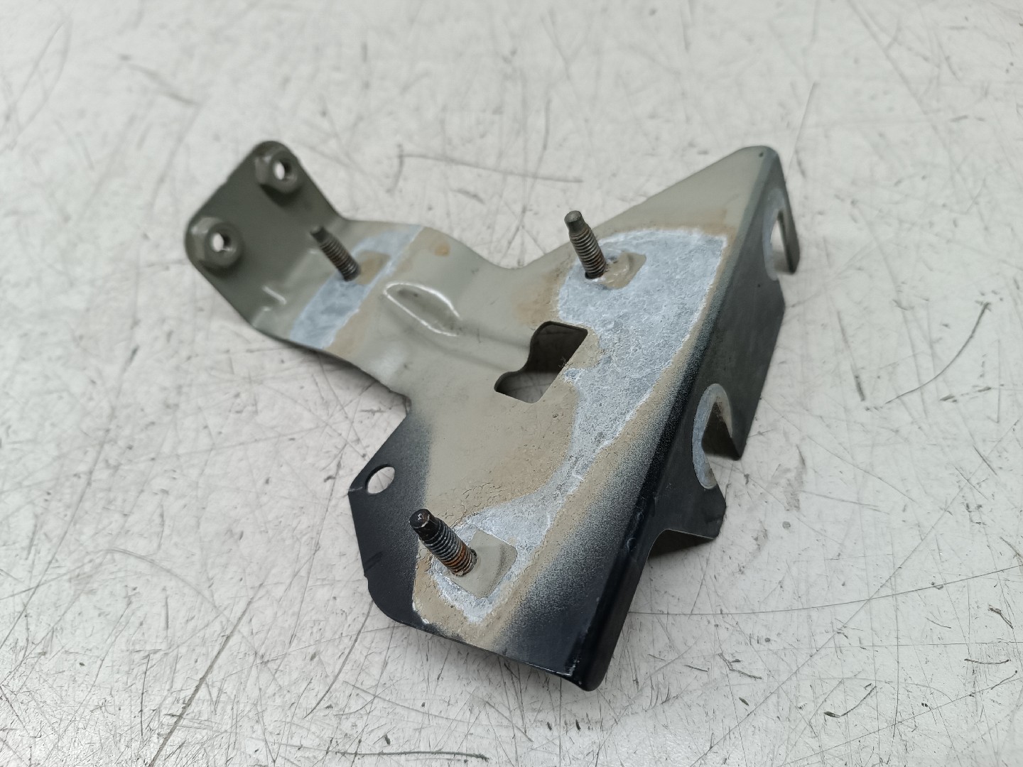 Suporte de montagem guarda lamas CITROEN BERLINGO (B9) | 08 -  Imagem-2