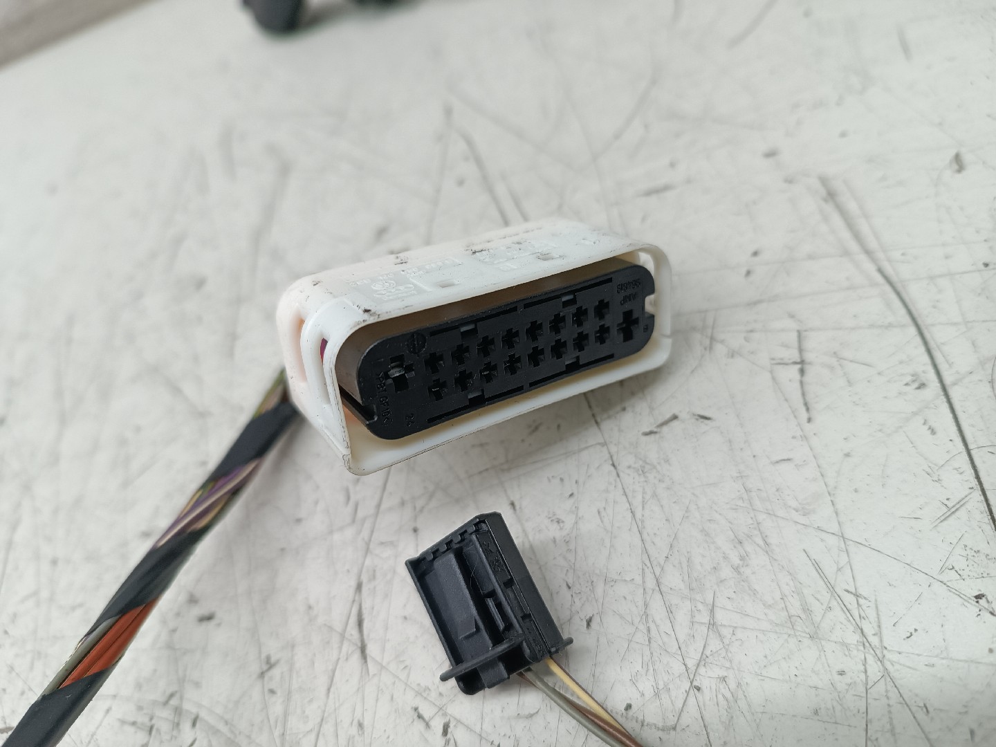 Instalação eléctrica porta trás esquerda SEAT LEON (1P1) | 05 - 13 Imagem-3