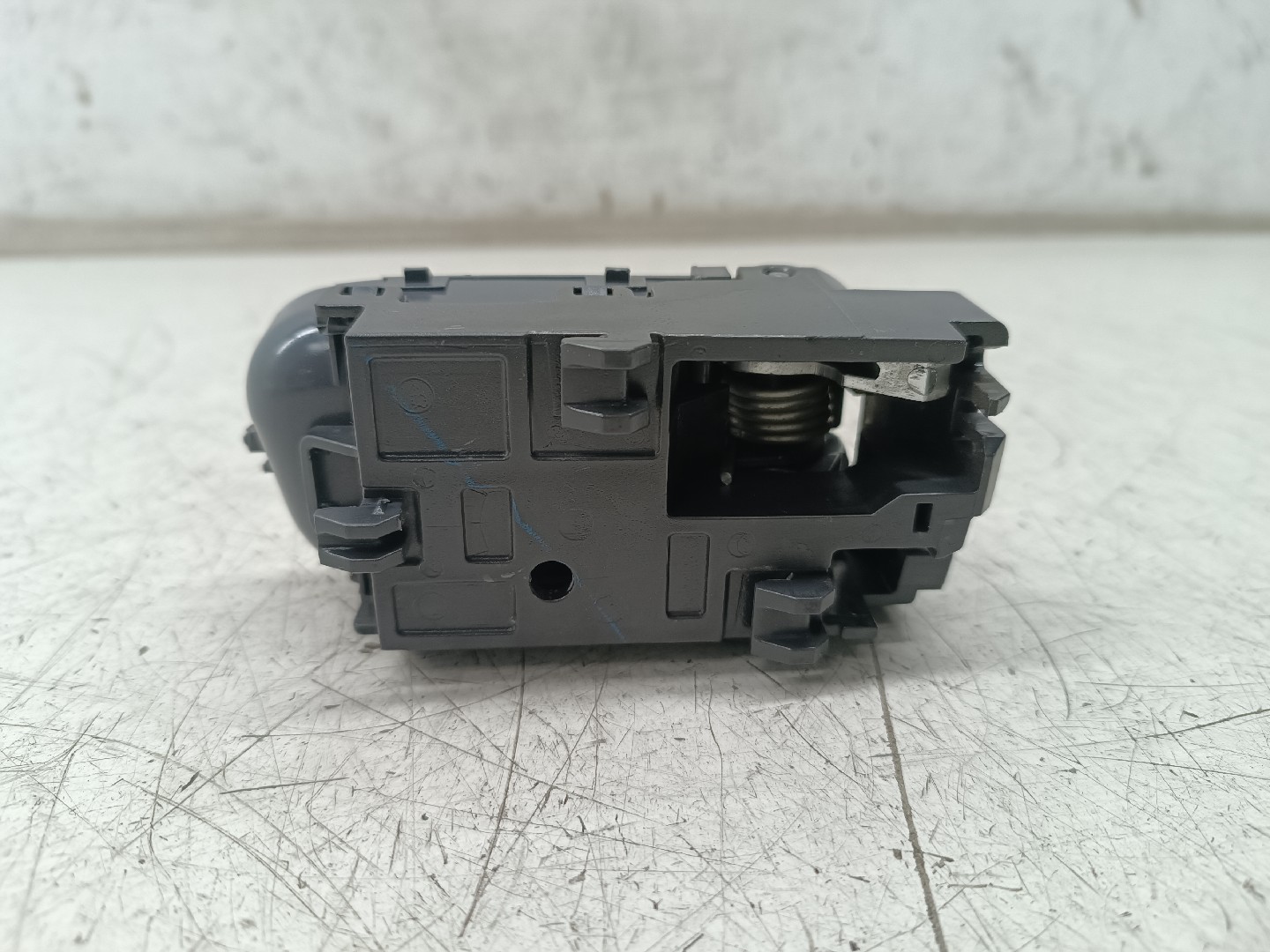 Puxador interior de porta frente direita NISSAN PRIMERA Traveller (WP11) | 96 - 02 Imagem-1