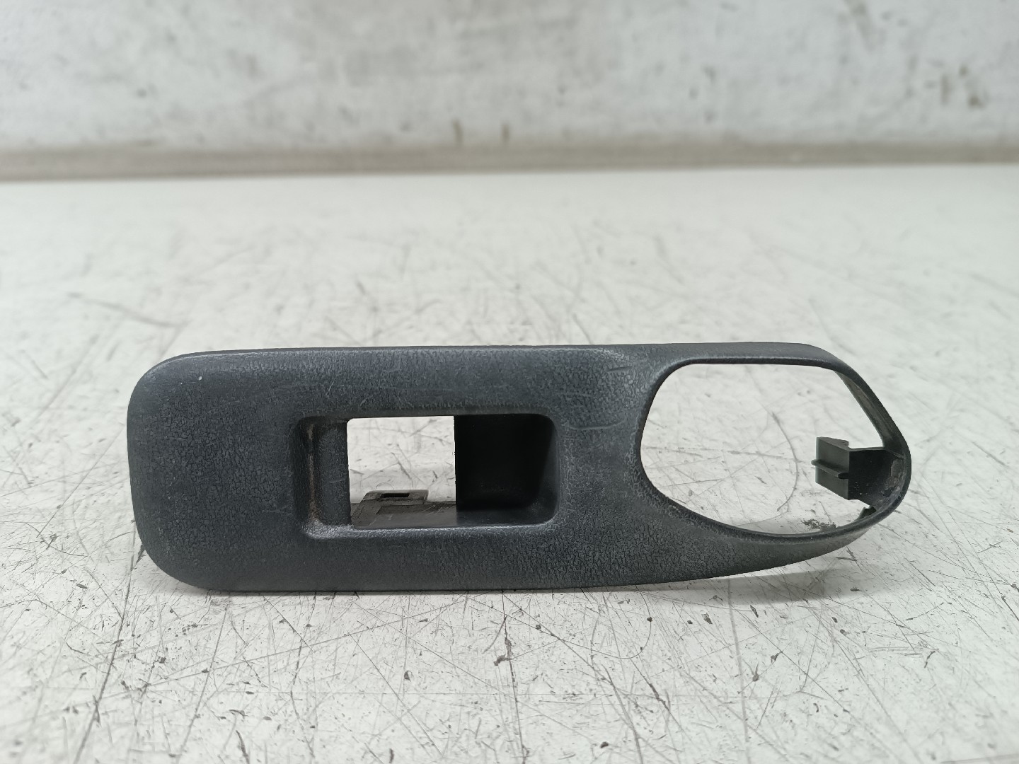 Suporte de comutador de vidro NISSAN PRIMERA Traveller (WP11) | 96 - 02
